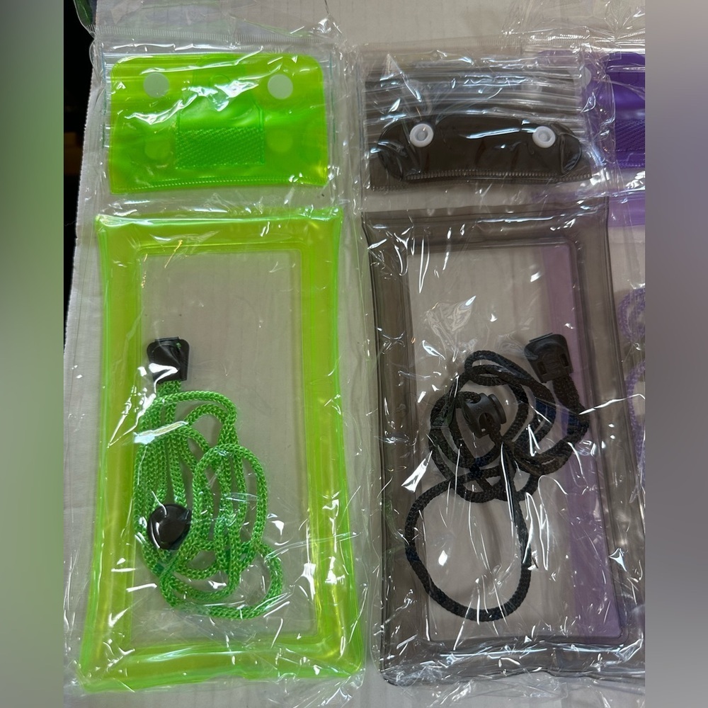 Waterproof Phone Pouch Cellphone Case With Lanyard Strap Bundle Set 6 Pack NEW - Picture 2 of 9